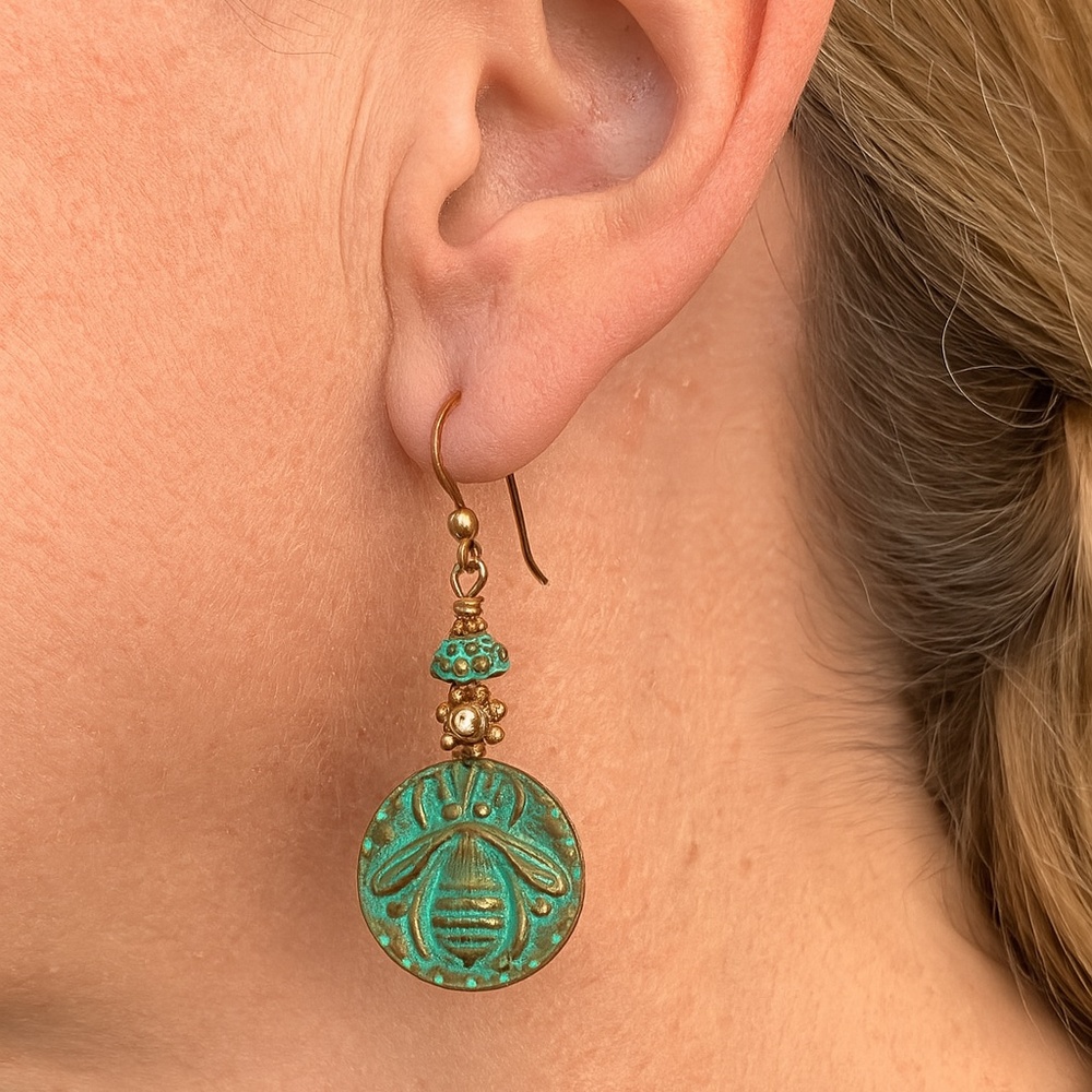 Artisan made earrings copper brass Bee round dangle pierced 1.5” New